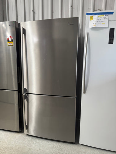 Second hand Westinghouse WBM5104SC 510-liter bottom mount refrigerator - Second Hand Appliances Geebung